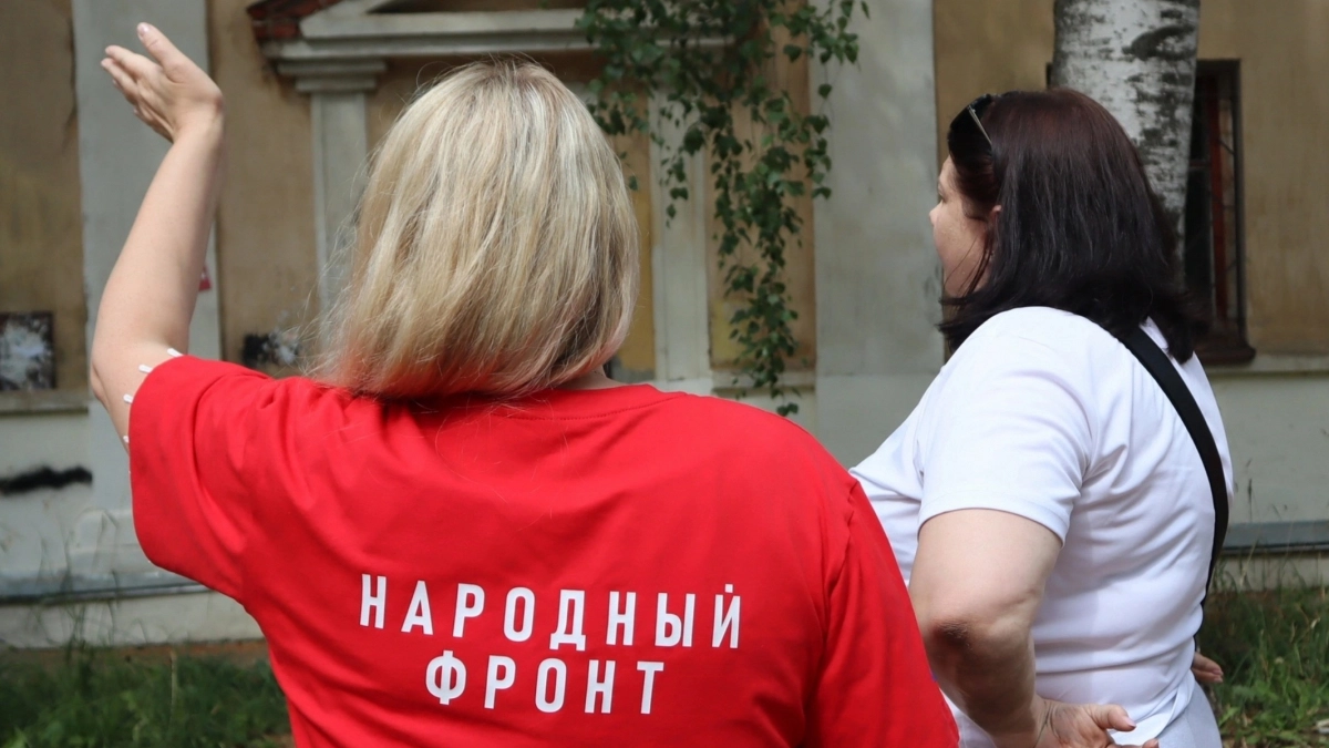 В Кирове "управляйка" предлагает жильцам варить суп из появившихся в доме грибов