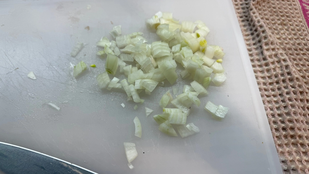 Как правильно пассеровать лук, чтобы он был гораздо вкуснее: запомните раз и навсегда