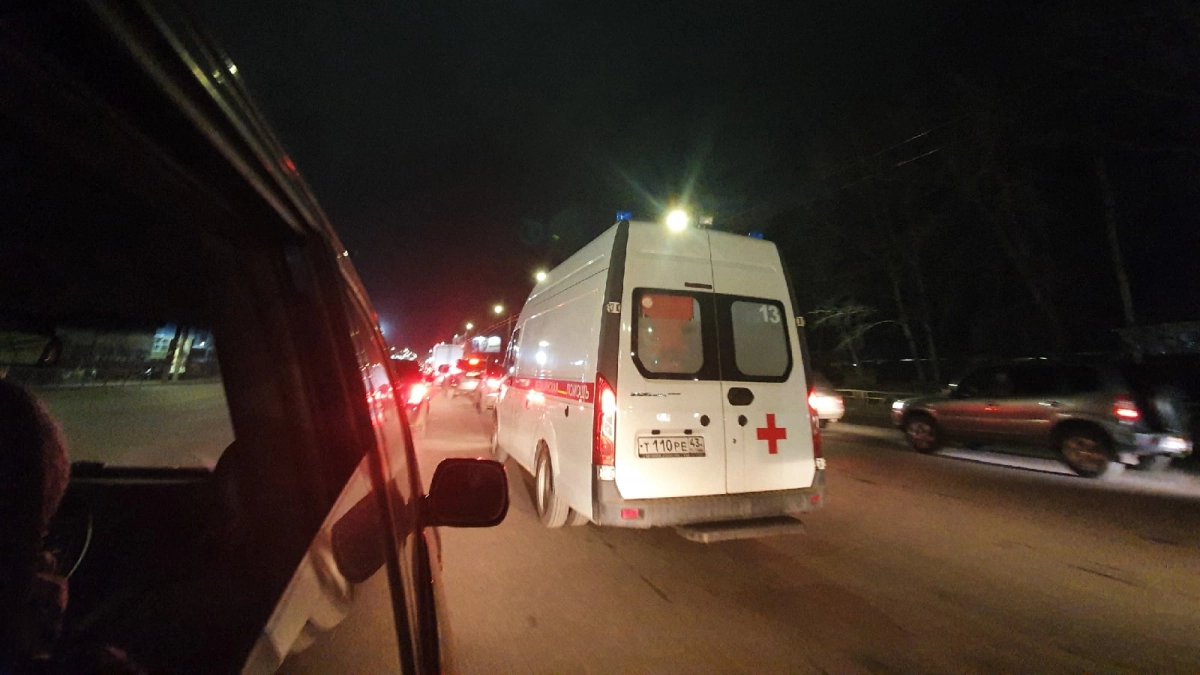 Виновник рокового заноса машины на трассе под Кировом отделался условным сроком