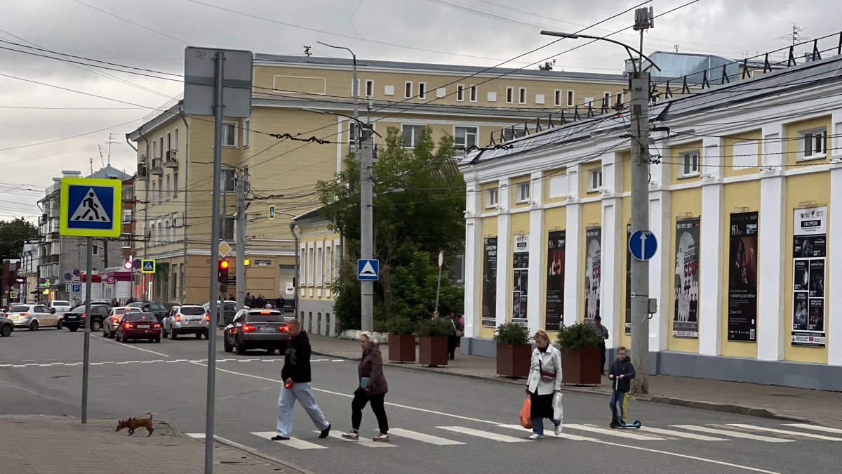 В центре Кирова для водителей введут ограничения на время выставки предприятий