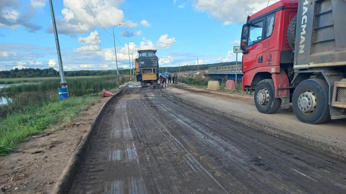 В Немском округе начали разбирать большой мост на стратегической трассе