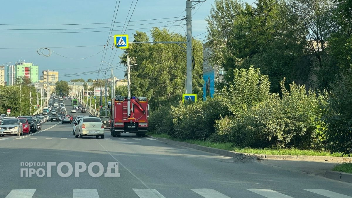 Смерть тракториста под колесами, трагедия семьи из Кирса и список укрытий на случай ЧС: что читали кировчане на неделе