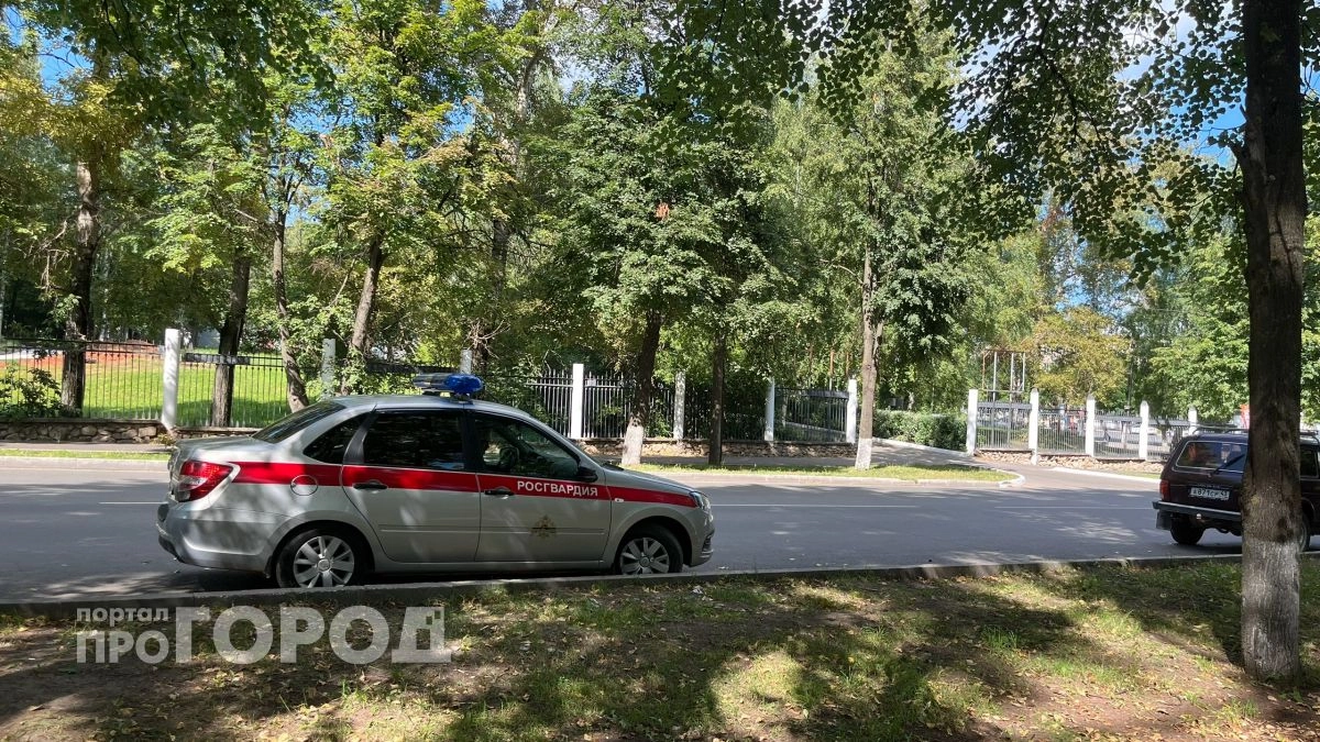 19-летнего кировчанина, находящегося в розыске, задержали в магазине.