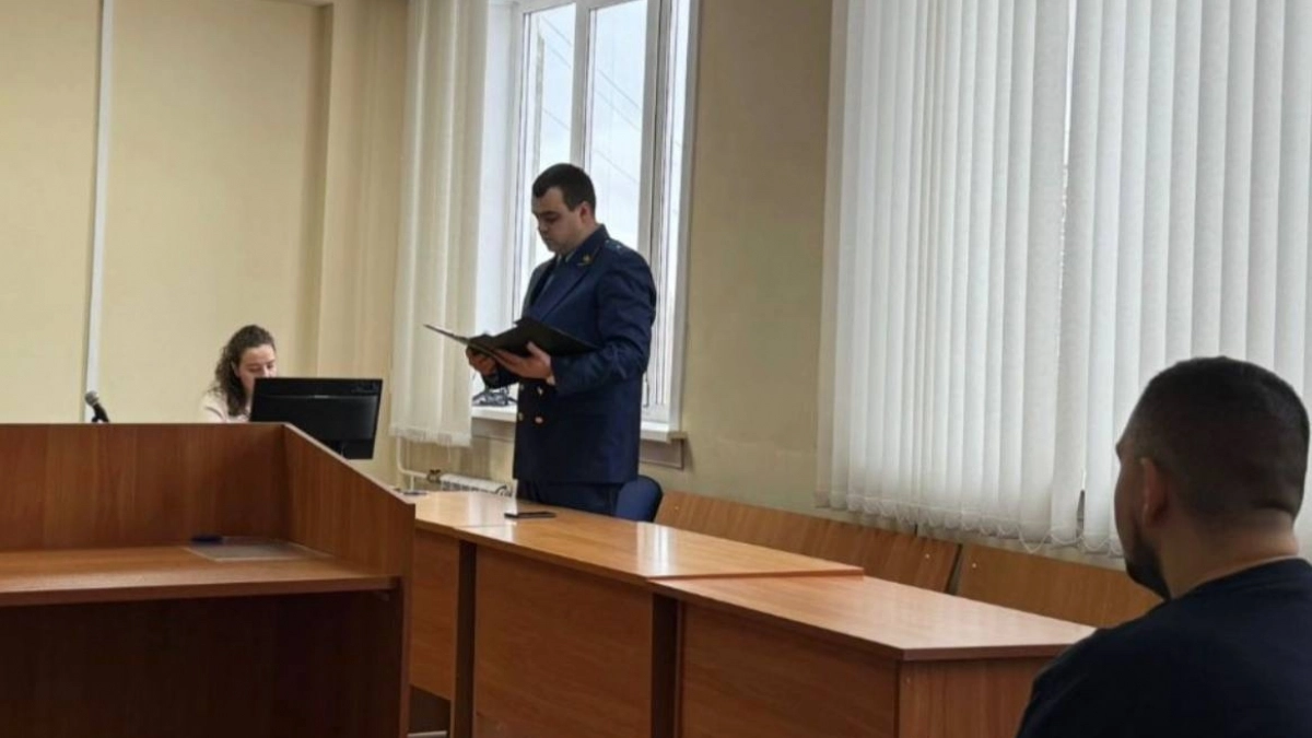 В Яранске при трудоустройстве экс-госслужащего вскрылось коррупционное нарушение