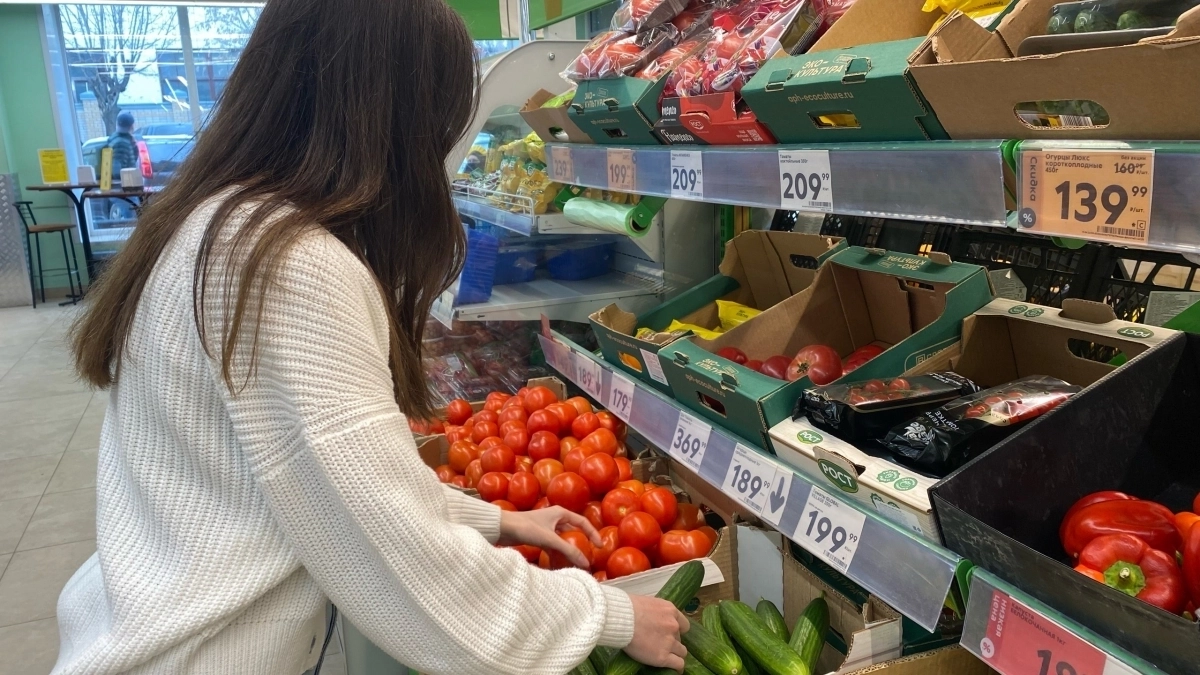 В Кирове цены на два продукта за один месяц обвалились на четверть