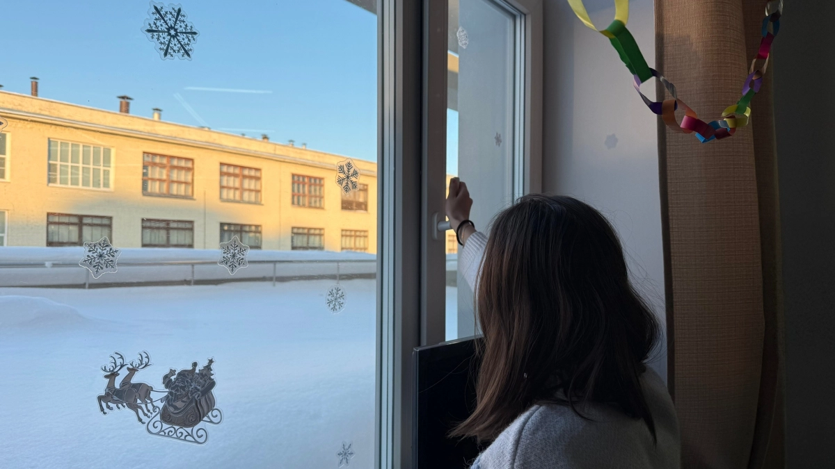 Окна не утепляю и обогреватель не включаю: подсмотрела идею у северян — дома тепло даже в лютый холод