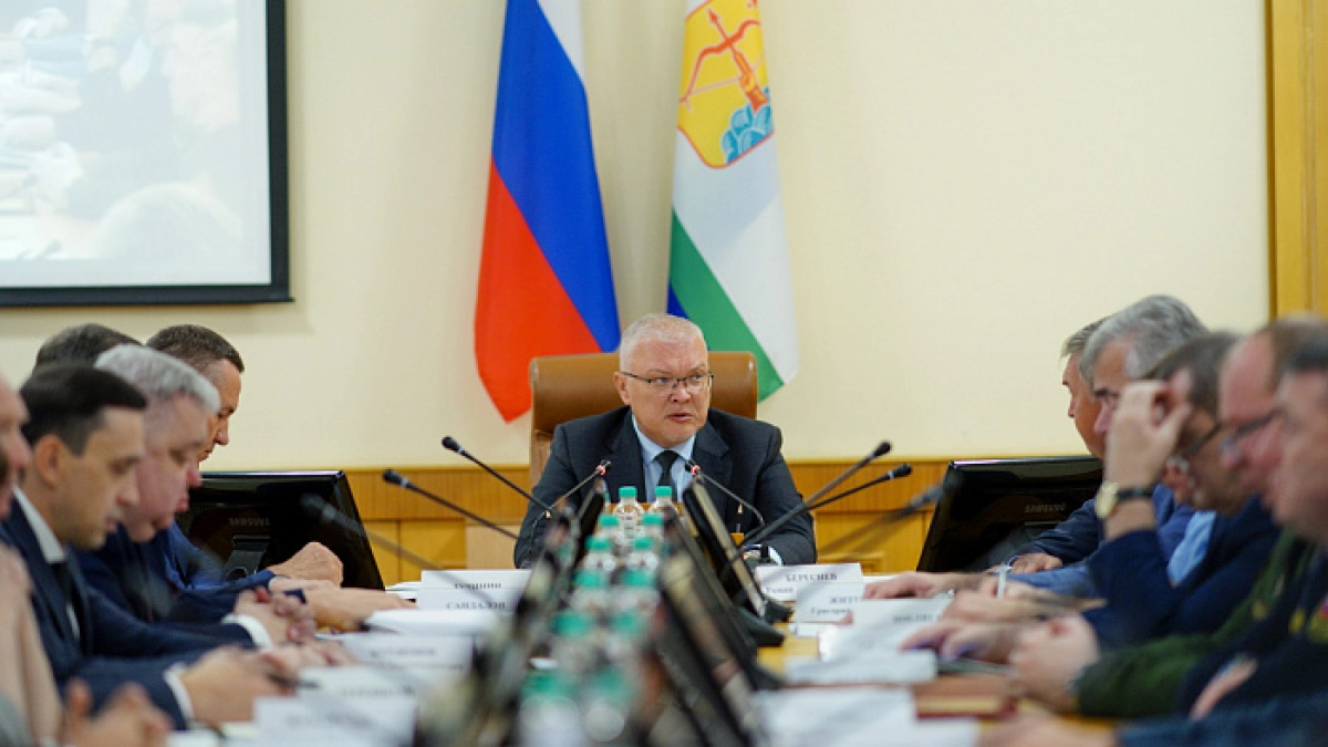 Александр Соколов поручил контролировать капремонт школы в Стулово
