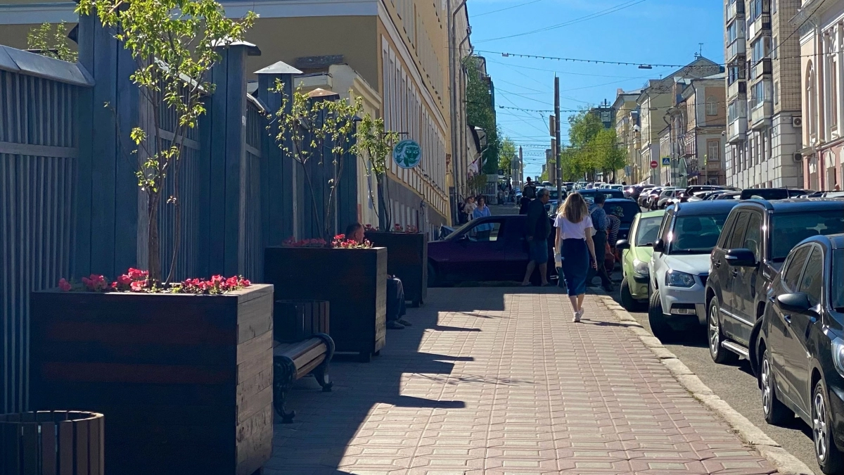 Люди засмеют: в этом слове нет буквы «К», но каждый второй ее упорно вставляет – как правильно