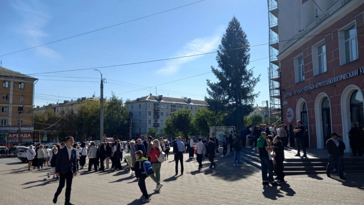 В 2027 году Кировская область оплатит 10 выпускникам учебу и вернет их домой