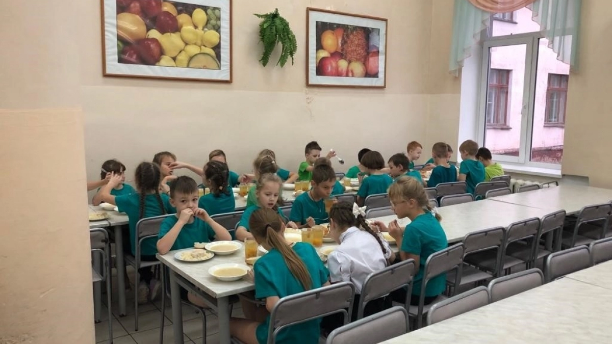 Более 63 тысяч школьников Кировской области будут питаться бесплатно