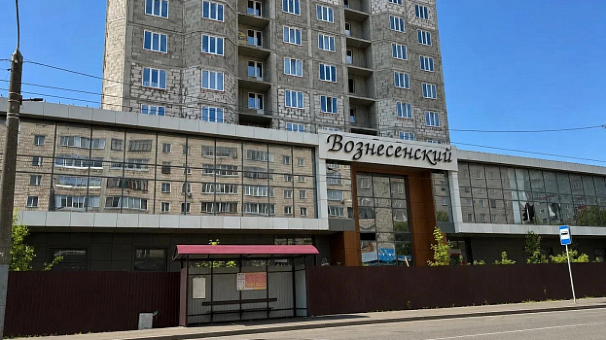 Проблемный недострой в центре Кирова официально перешел в собственность региона