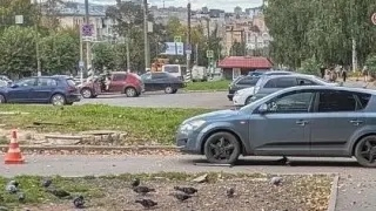 В Кирове женщина за рулем иномарки сбила школьника на самокате