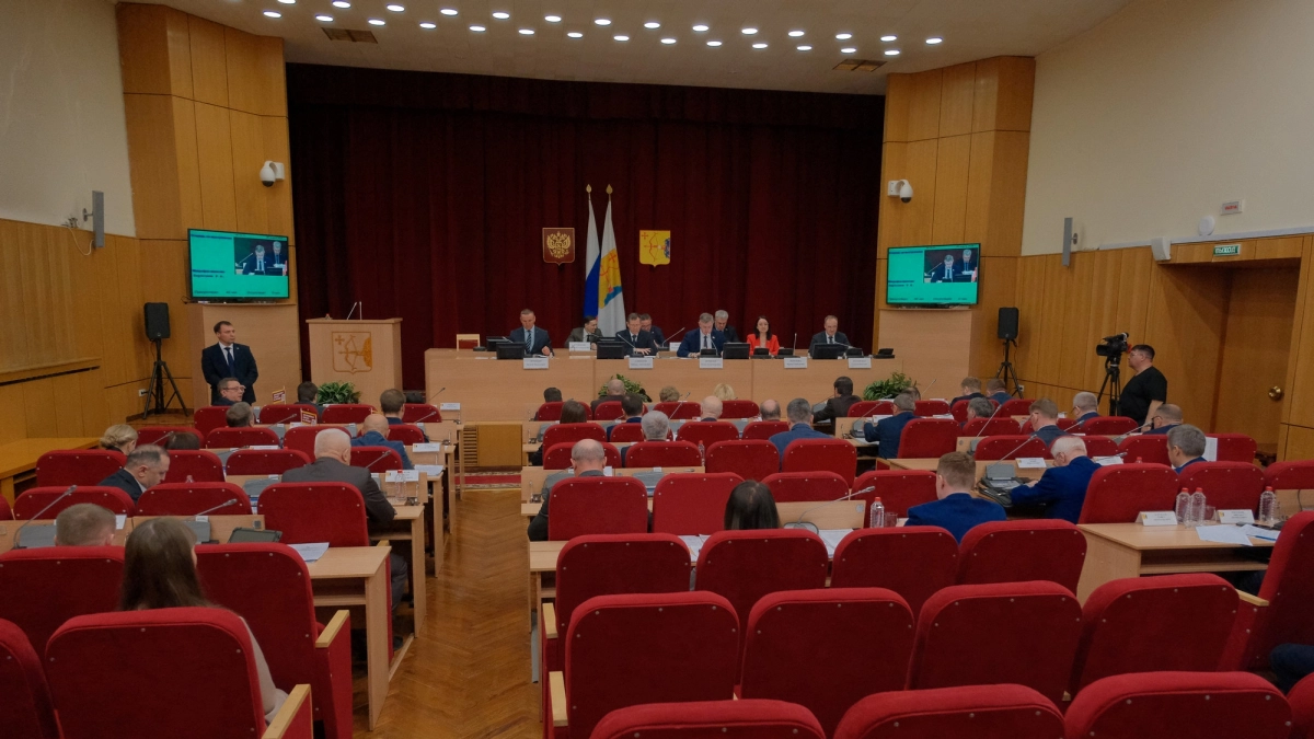 Стало известно о распределении мест между 6 партиями в кировском Заксобрании