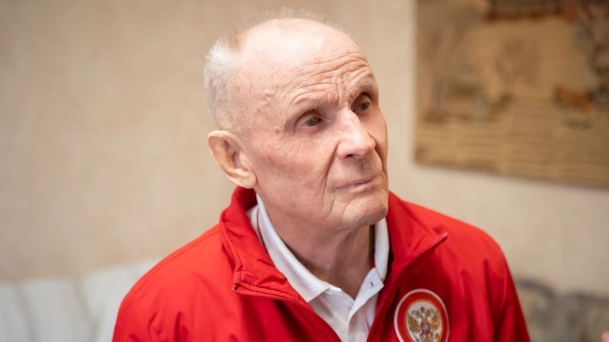 Легендарный тренер кировской "Родины" Анатолий Казаковцев празднует 90-летие