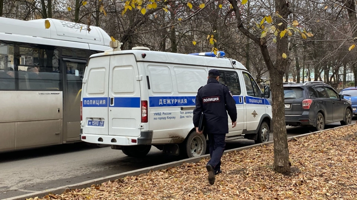 В Кирове пропал 15-летний мальчик с черным рюкзаком