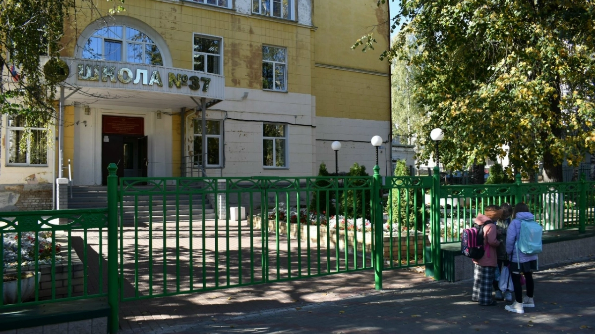 Власти рассказали, когда кировским учителям повысят зарплаты