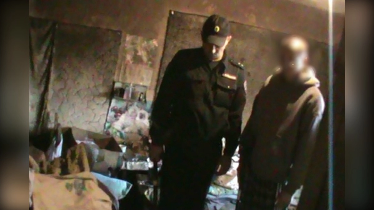В Кировской области 26-летний пьяный парень искромсал ножом 59-летнюю собутыльницу