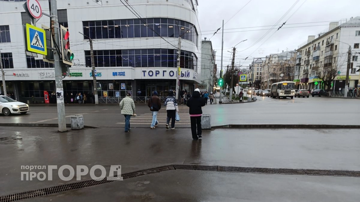 Разметка, освещение и утечка воды: какие проблемы жителей Кировской области решили за неделю