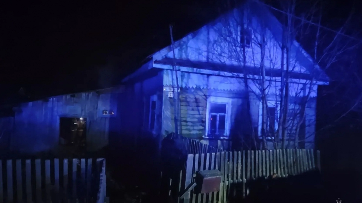 В Свече мужчина не смог выбраться из горящего дома