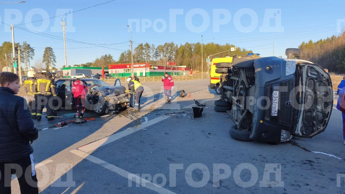 После смертельного ДТП с микроавтобусом под Кировом возбудили уголовное дело