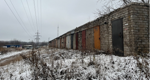 В одном из гаражей Омутнинска нашли обезображенное тело мужчины
