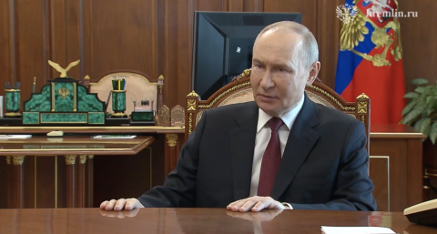Путин объявил пасхальное перемирие: боевые действия ВС РФ приостановлены