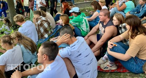 Кинотеатр под открытым небом: во дворах Кирова организуют бесплатный показ фильмов
