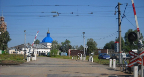 21 апреля ограничат движение на одном из железнодорожных переездов под Кировом