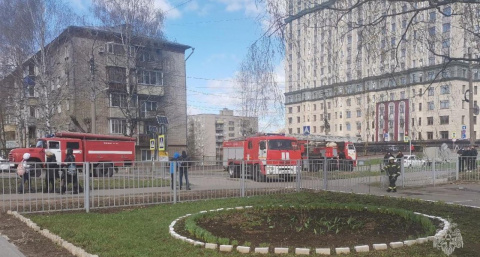 В Кирове эвакуировали детей из школы №13 из-за сообщения о пожаре