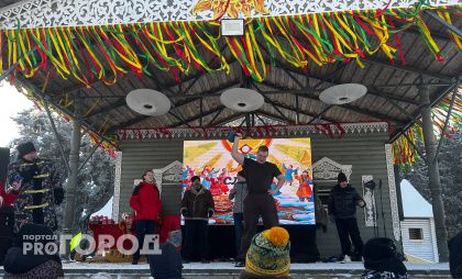 Жгли чучело и мерялись силой - кировчане отпраздновали Масленицу: фоторепортаж 