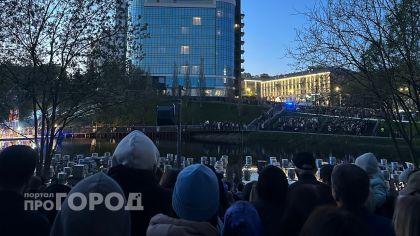 "Пускали по билетам, а склон у отеля закрыли": не все кировчане остались довольны после открытия фонтана в парке имени Кирова