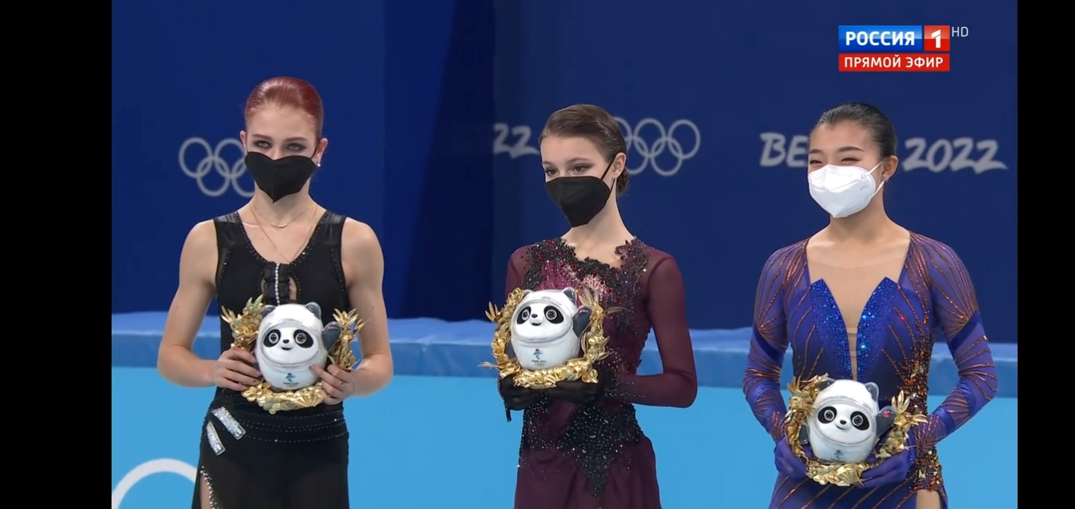 Золото и серебро: российские фигуристки показали лучшие результаты на Олимпийских играх 