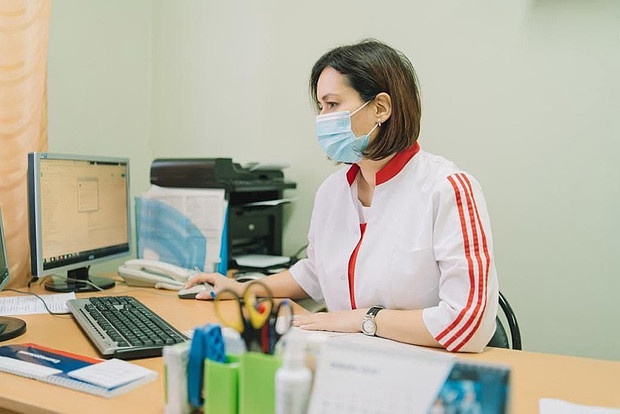 "Стараемся изо всех сил, в ответ — агрессия": кировские врачи о работе с высокой нагрузкой