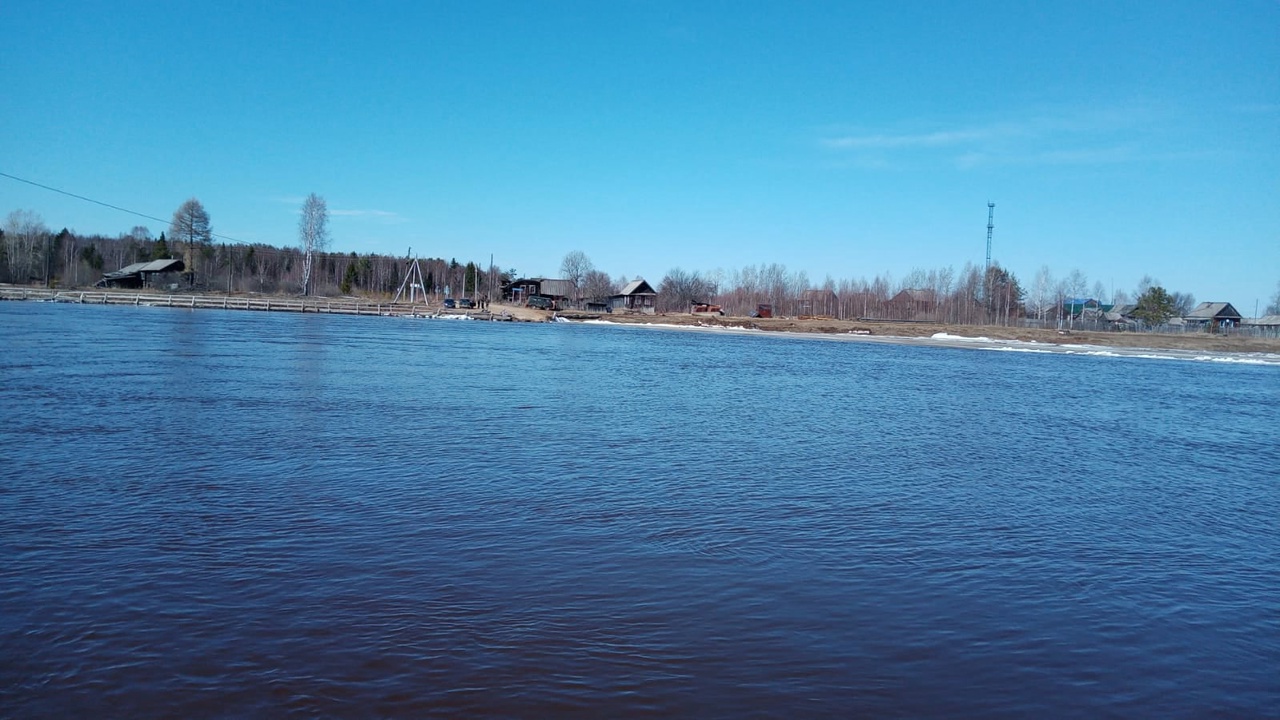 Поселок в Кировской области из-за паводка отрезан от «большой земли»