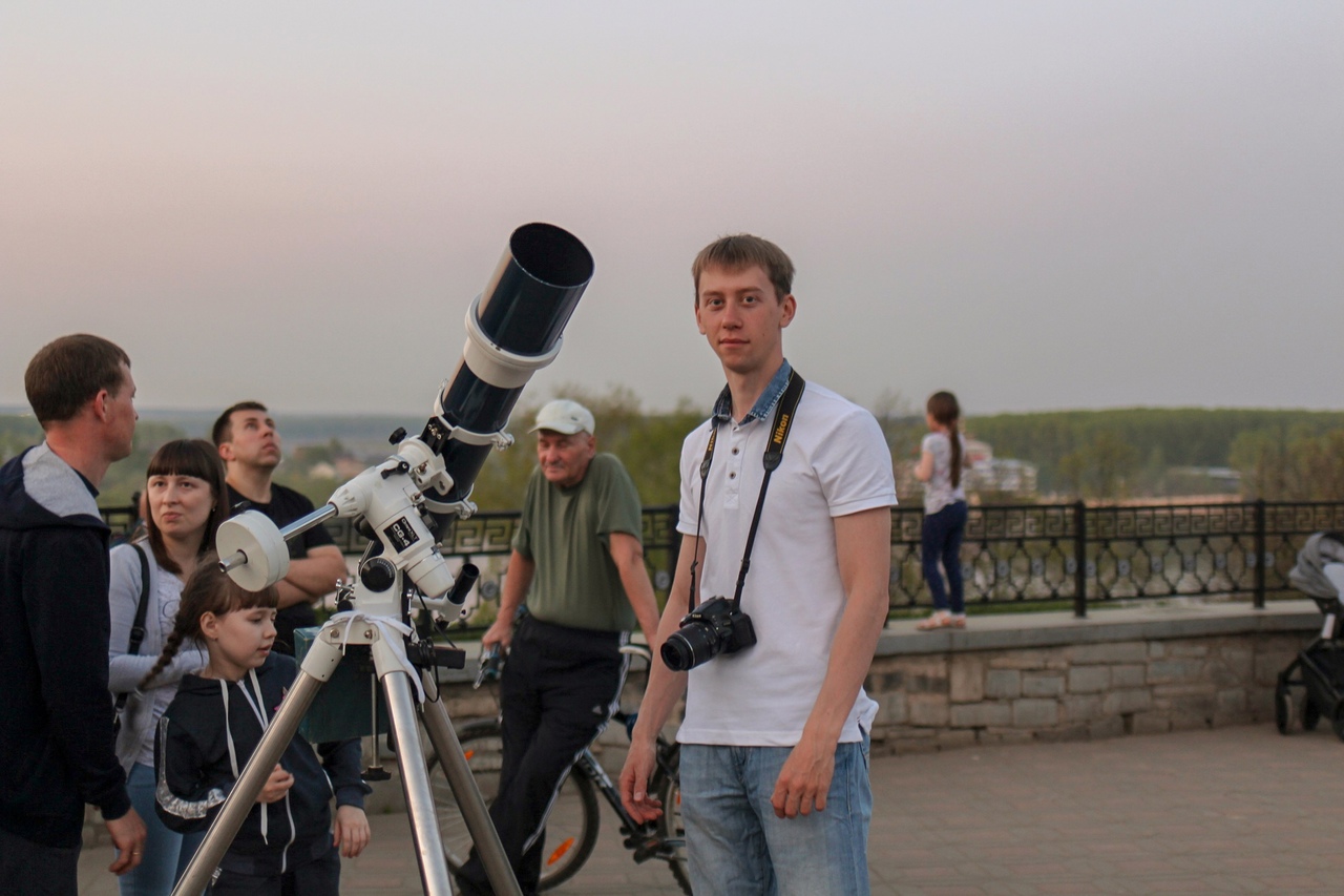 "Видел невероятно яркие, зеленые, красные вспышки": кировский астроном об увлечении наукой