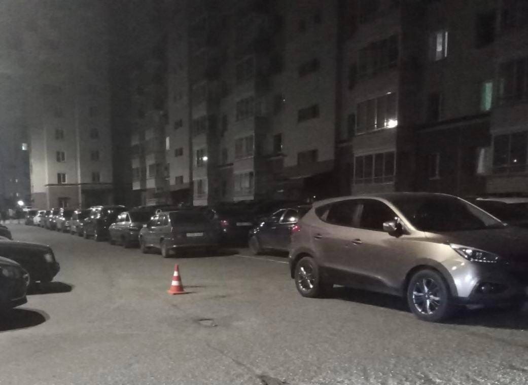 В Кирове водитель Nissan переехал 8-летнего мальчика во дворе дома