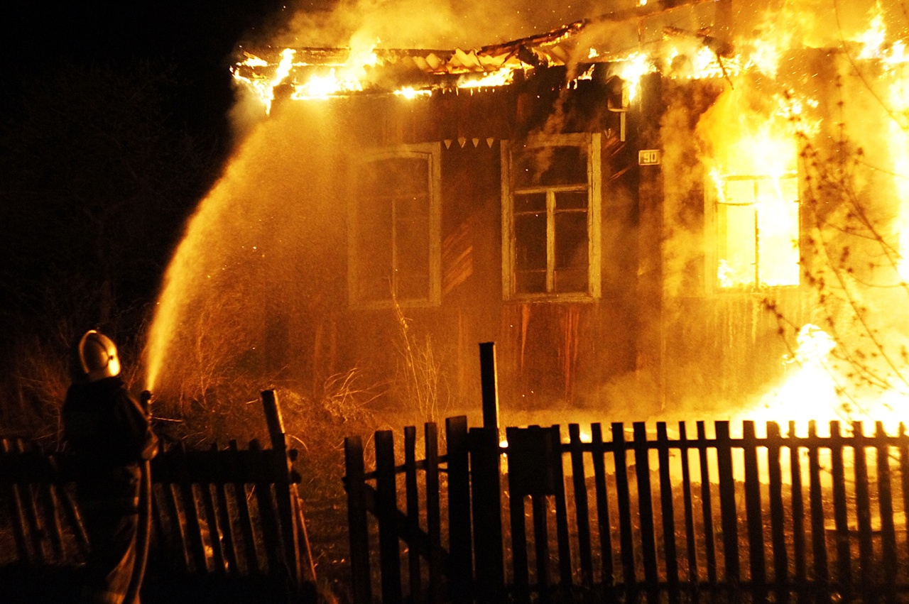 В Кировской области огонь распространился на 70 квадратных метров