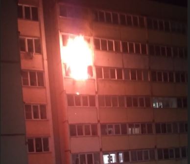 В Кирове на Заводской загорелась квартира на 8 этаже