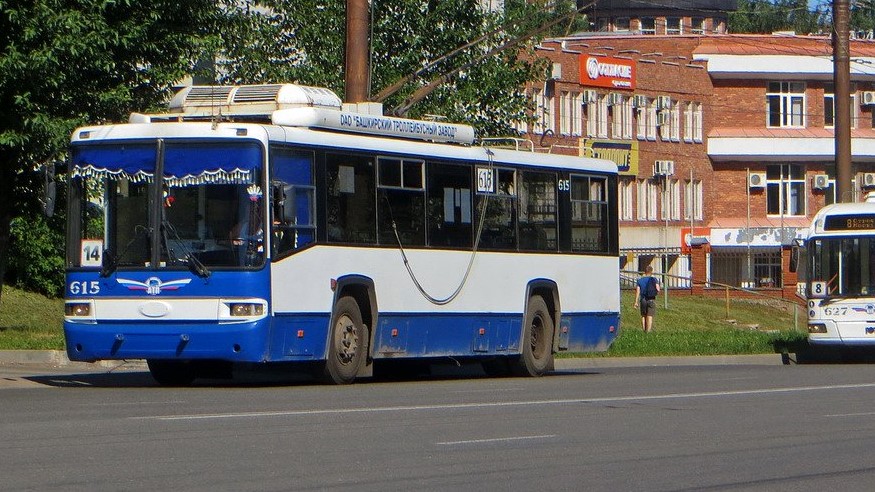 "К Новому году будет не на чем ездить": водитель о 14-м маршруте троллейбуса в Кирове