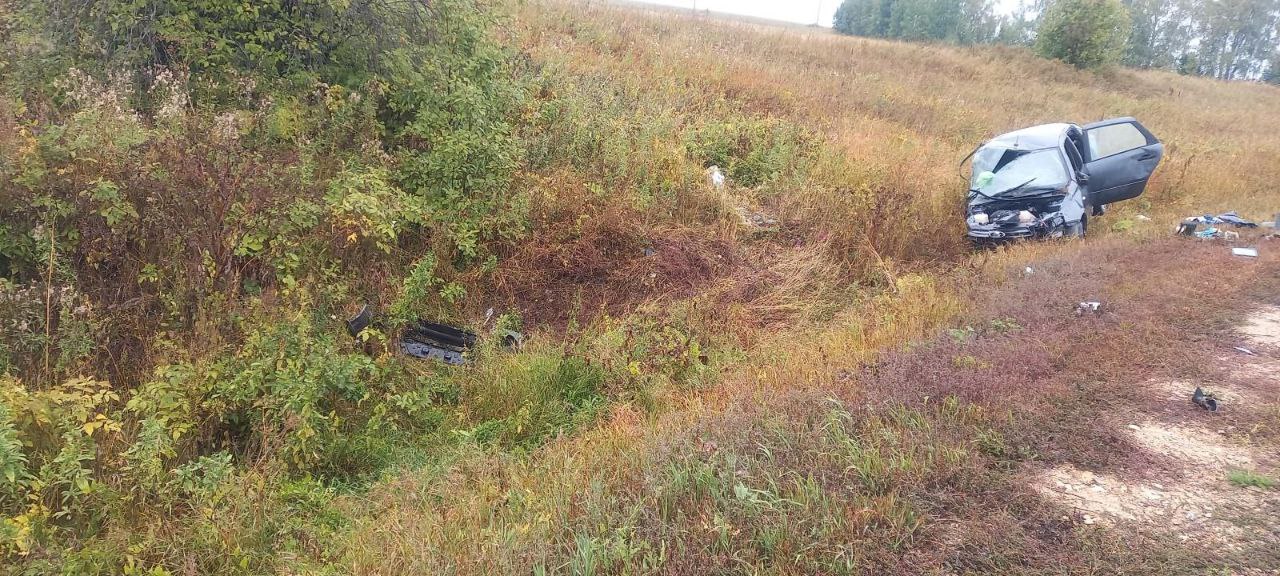 В Кировской области в легковушке-перевертыше погиб 85-летний водитель 