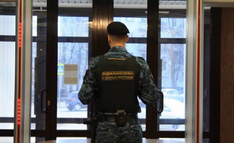 Кировчанину грозит год ареста за долги перед детьми