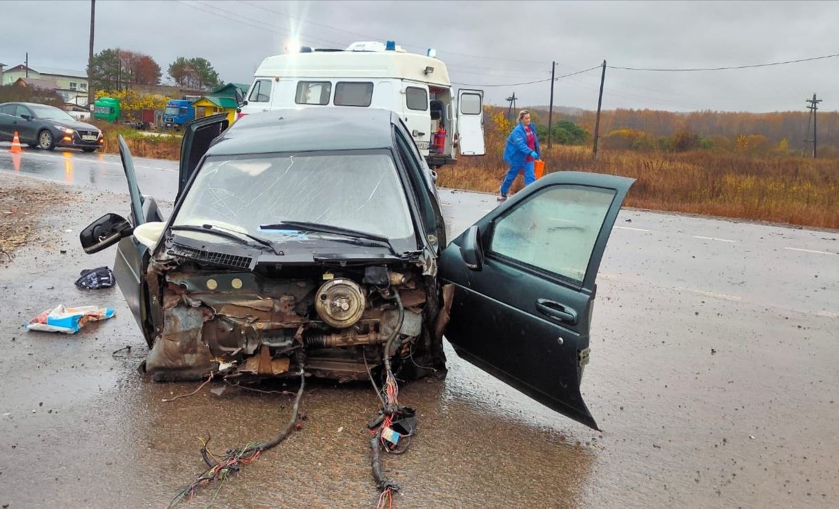 Столкновение машин в Кировской области унесло жизни двух человек