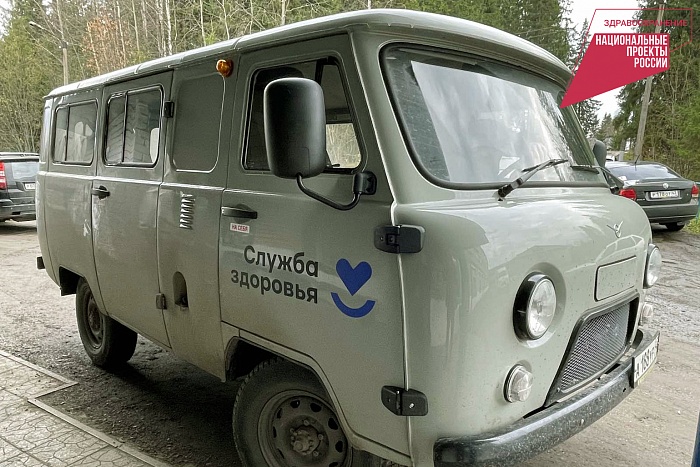 В отдаленные поселения Кировской области начал ездить "автобус здоровья"
