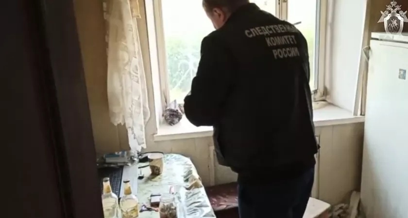 Житель Кировской области забил своего друга ножом и набросился на его жену 