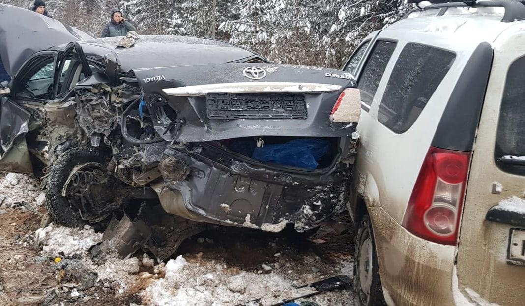 "Взыскали 200 тысяч на лечение пассажирки": в Кировской области столкнулись четыре авто 