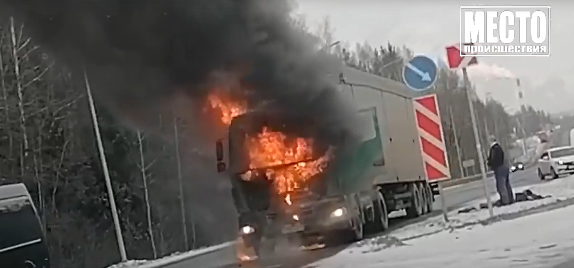 На Советском тракте загорелся грузовик