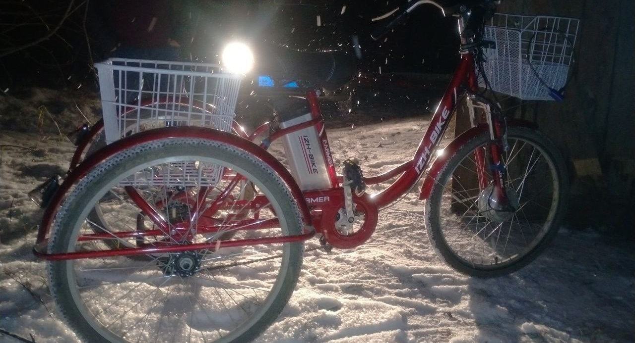 В Кировской области пенсионер упал с трехколесного велосипеда и попал в больницу