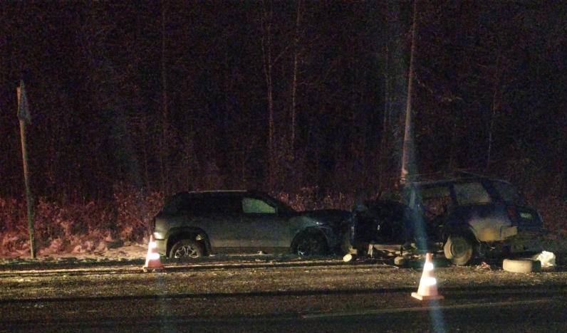 В Кировской области в аварии на трассе 1 человек погиб и 3 пострадали