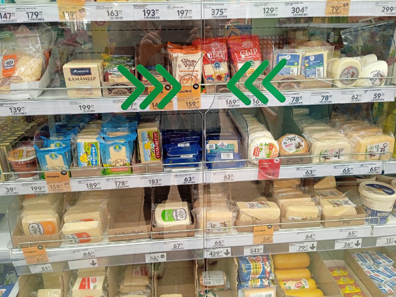 В Кирове продавали сыр непонятного происхождения, не прошедший проверку на безопасность 