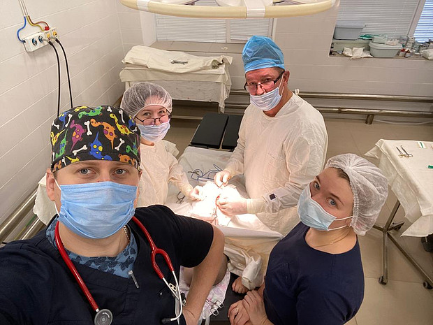 Кировские врачи провели сложнейшую операцию новорожденному
